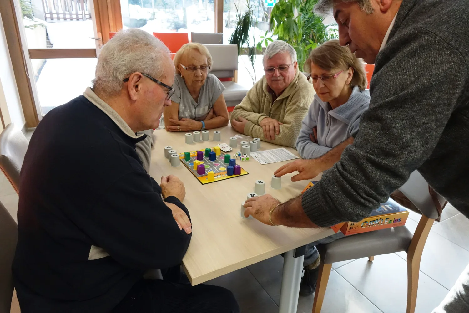Séance de Sport Neuronal autour de la table